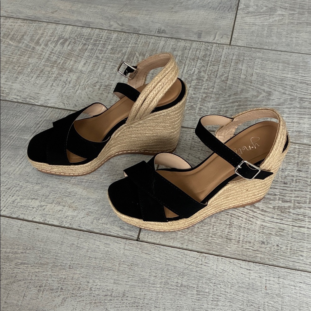 Elegant Black and Tan Wedge Sandals